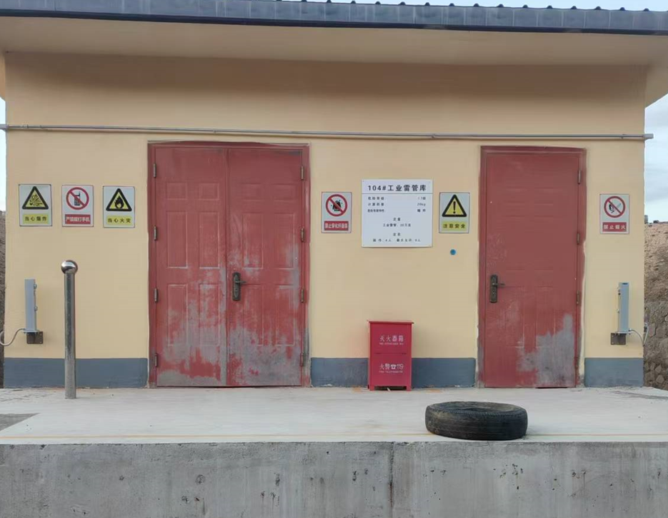 筑牢危化品仓库安全防线，激光探测器科技守护，防患入侵于未然！